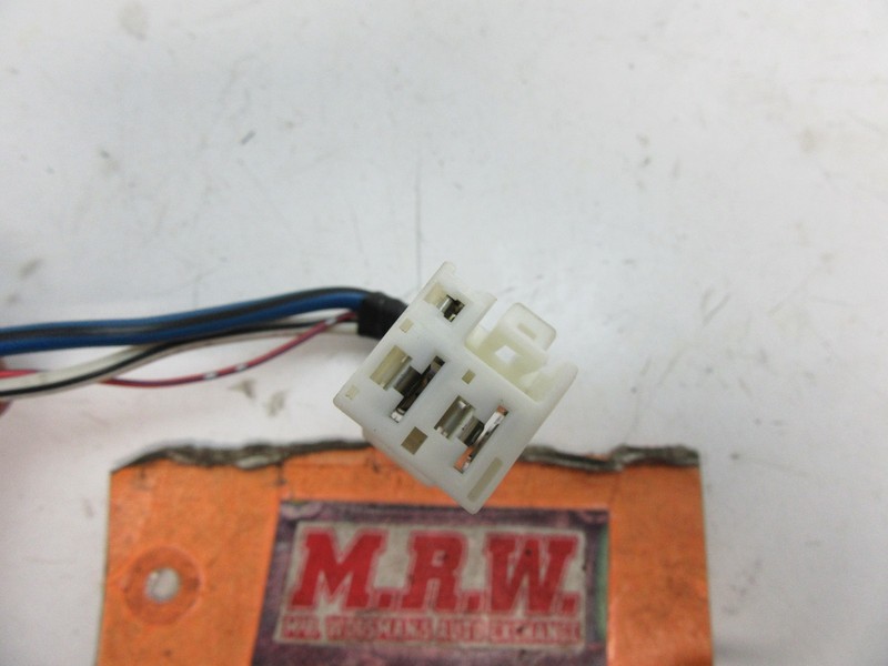 WIRE PLUG HARNESS HEATER BLOWER MOTOR CONTROL COMPUTER MODULE RELAY 8716522040