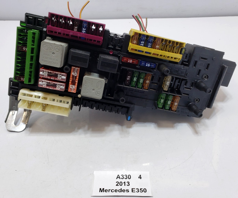 ✅ 2011-2017 OEM Mercedes W212 E350 E550 Rear Fuse Relay Box SAM Assembly