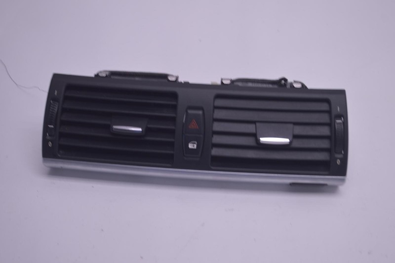 2010-2014 BMW X6M E71 DASHBOARD CENTER MIDDLE AIR VENT GRILL W/ SWITCH OEM