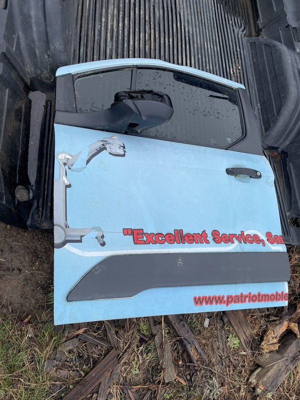 14-18 FORD TRANSIT CONNECT OEM LH Front Driver Door Assembly - Complete W Glass