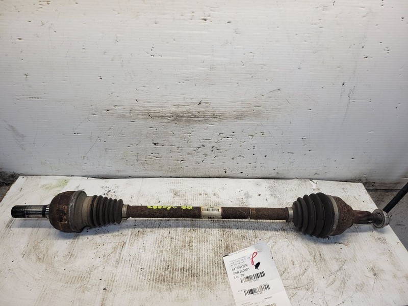 Passenger Right Axle Shaft Rear 2.0L Fits 06-10 SOLSTICE 1765692
