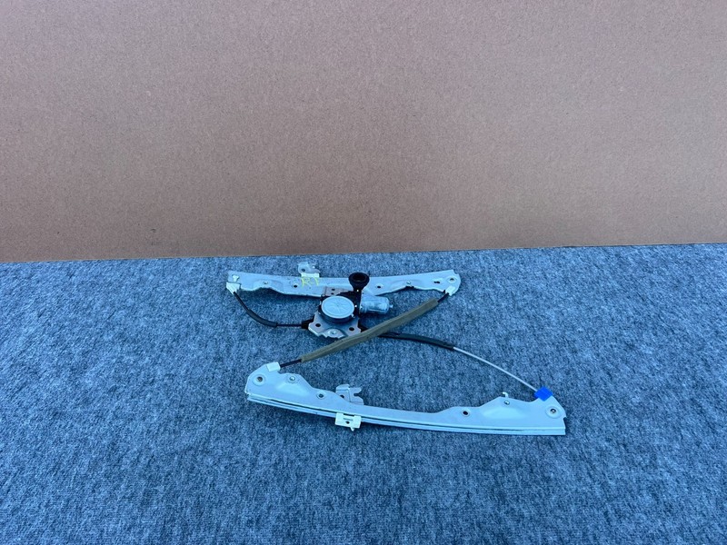 INFINITI Q50 2014-2024 OEM FRONT RIGHT PASSENGER DOOR WINDOW REGULATOR W/ MOTOR