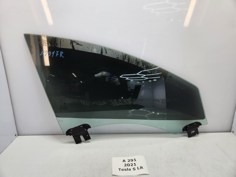 ✅2012-2020 OEM Tesla Model S Front Right Passenger Side Door Window Glass Tinted