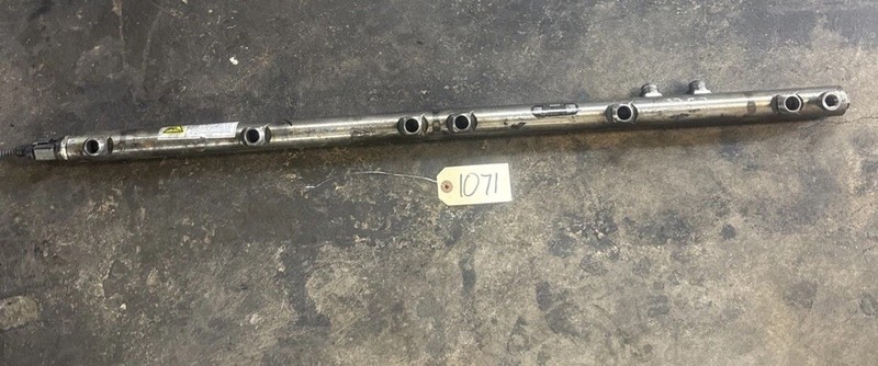 Detroit Diesel DD15 Engine Fuel Distributor Rail - P/N: A4720780245