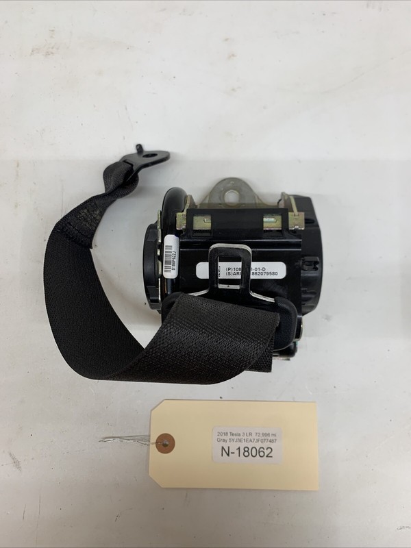 17-22 TESLA MODEL 3 REAR LEFT OR RIGHT SEAT BELT RETRACTOR 108128101D 18062 B70
