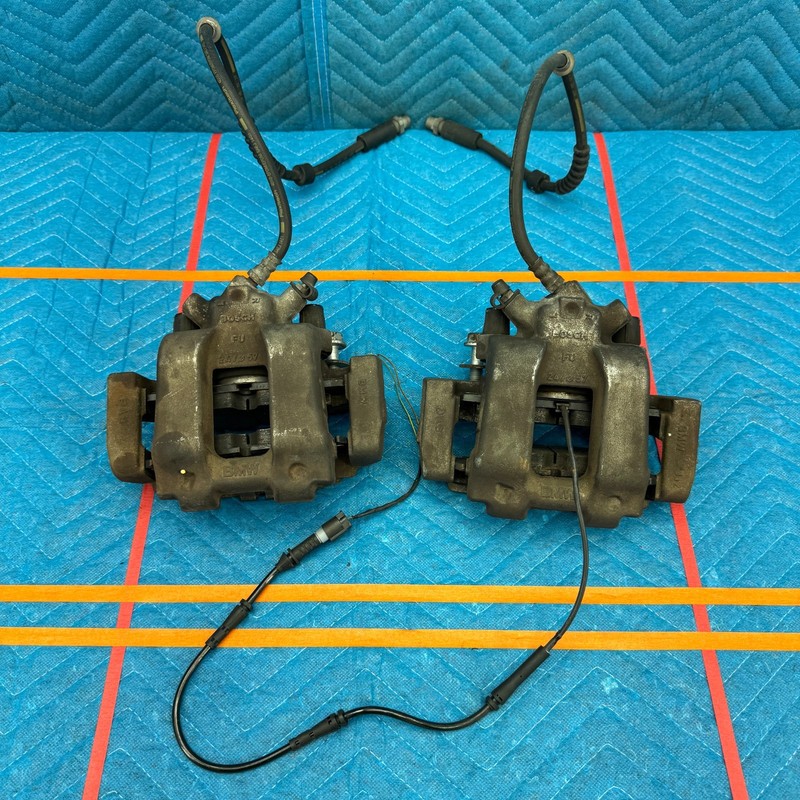 2012–2016 BMW 328i F30 Front Brake Calipers Set Driver + Passenger OEM
