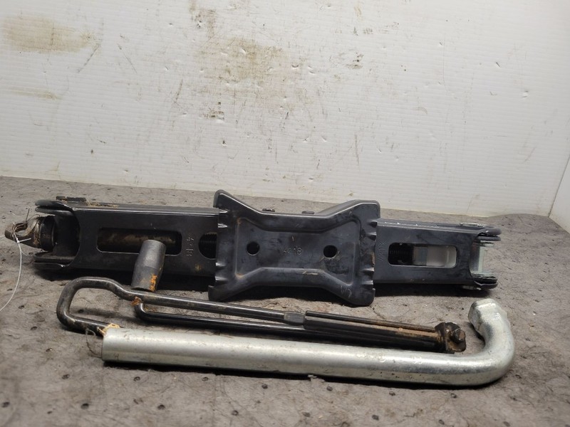A4 AUDI 2019 Jack 1481267