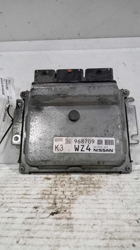 2015 Nissan Rogue Engine Control Module ECM 2.5L OEM Used 145K Miles