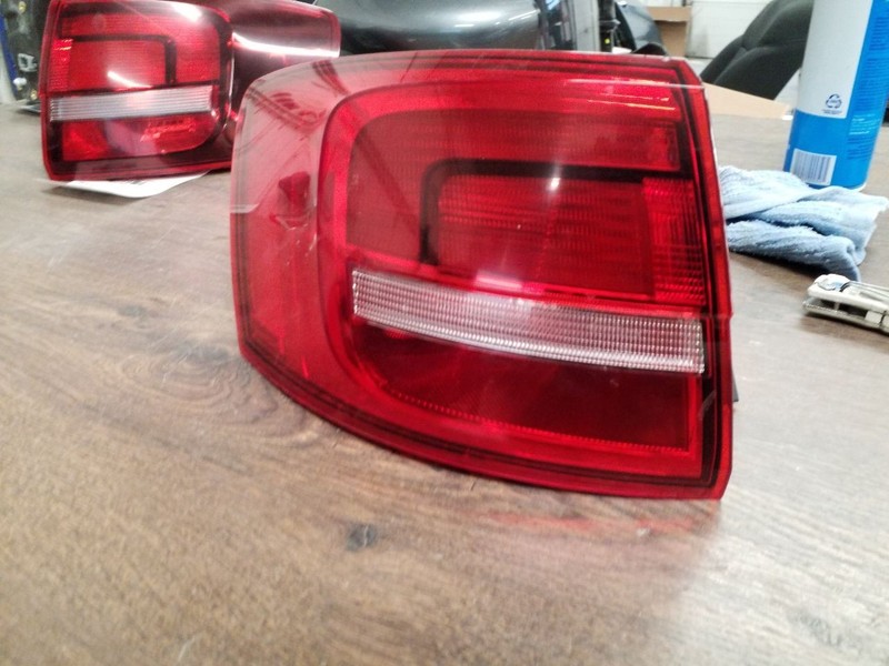 Driver Tail Light Sedan Base Incandescent Bulb Fits 15-16 JETTA 3416455