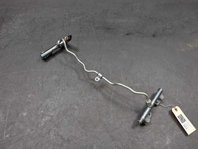 2PC Fuel Injector Rail w/ Pipe 2021 Subaru Crosstrek 17522-AB041 2019 2020