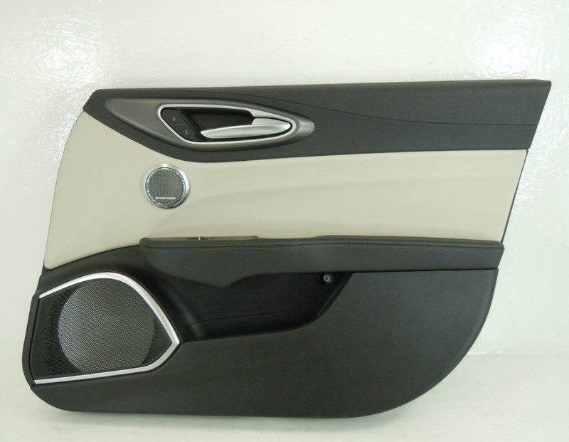 2019 19 Alfa Romeo Giulia Front Interior Door Panel Passenger Right RH OEM
