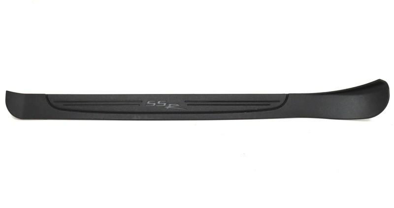 2003-2006 SSR LH Driver Side Ebony Black Door Sill Plate USED OEM GM 15139751