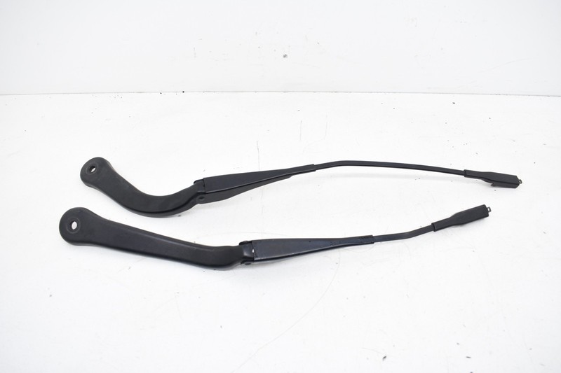 2011 BMW E90 328xi FRONT WINDSHIELD WIPER ARMS LEFT RIGHT SET OEM KW78