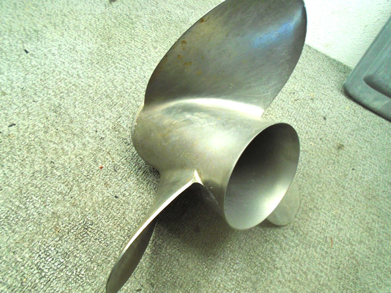 QUICKSILVER STAINLESS PROPELLER 48-13245A5 Left Hand Rot 14 5/85" X 23P