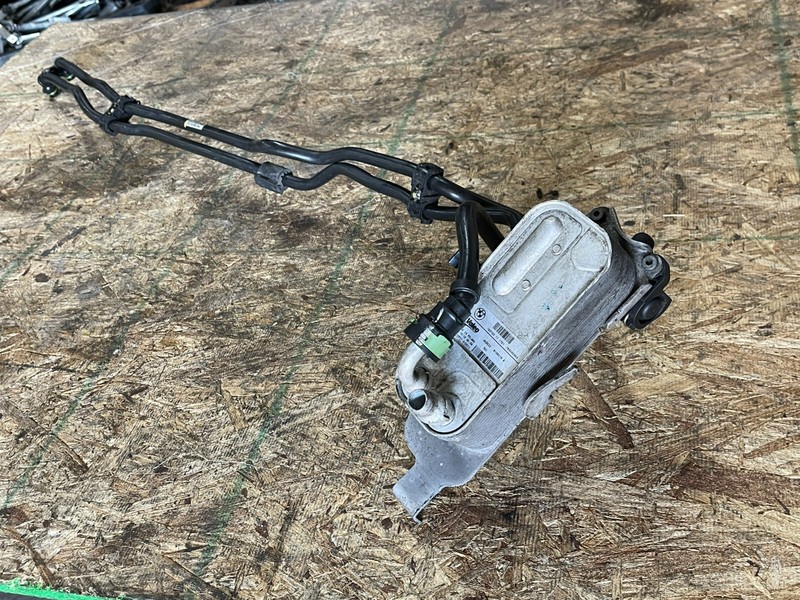12-16 BMW F30 F32 F36 335 435 Transmission Heat Exchange Oil Cooler Assembly OEM