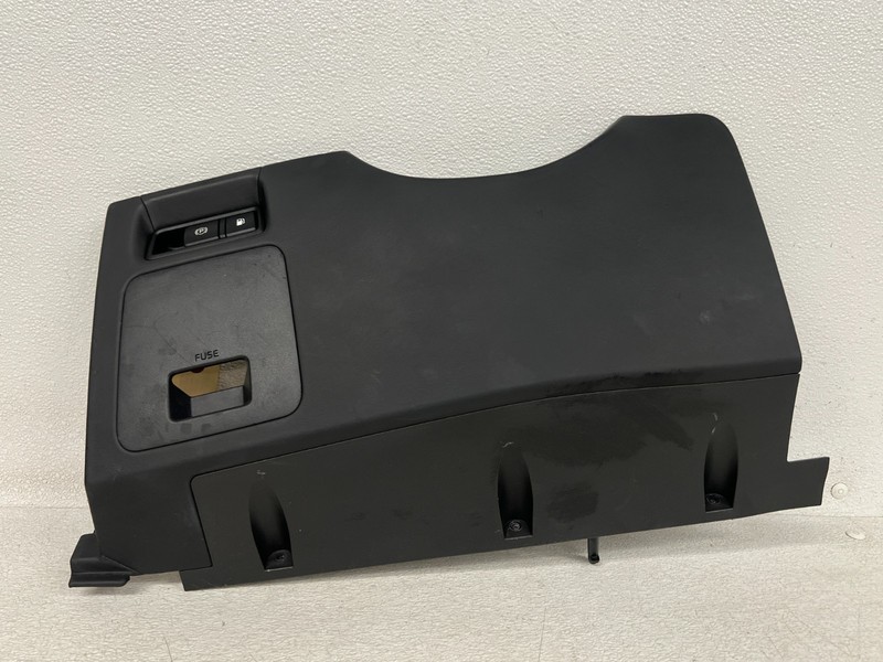 ⭐2015-2017 KIA K900 INTERIOR DASH FUSE BOX LID COVER PANEL TRIM OEM LOT2727