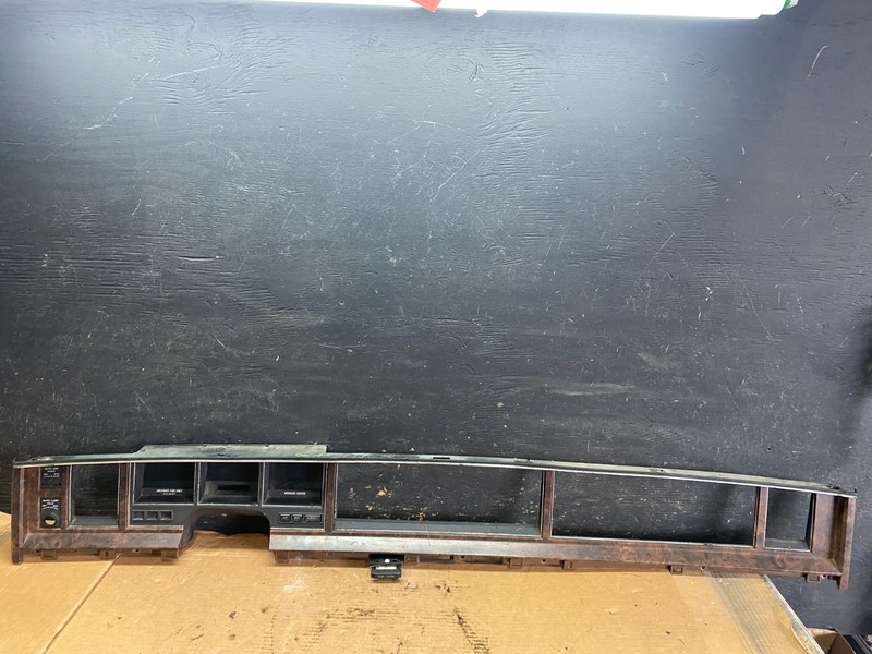 1990 - 1994 Lincoln Town Car Dash Speedometer Cluster Radio Bezel Trim s0423 DG
