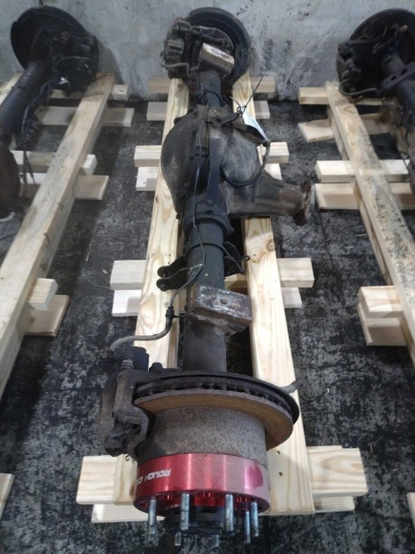 2003 Ford F250SD 4WD Drive Axle Assembly OEM 256K Miles Warranty Included