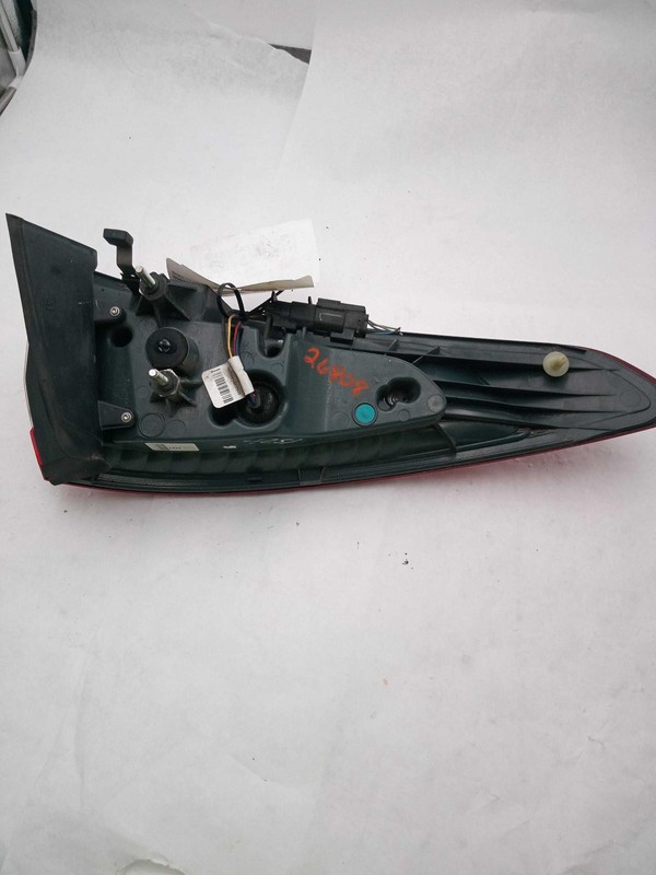 2015 Ford Fusion Right Tail Light Assembly Black OEM 586951 Used 157K Miles