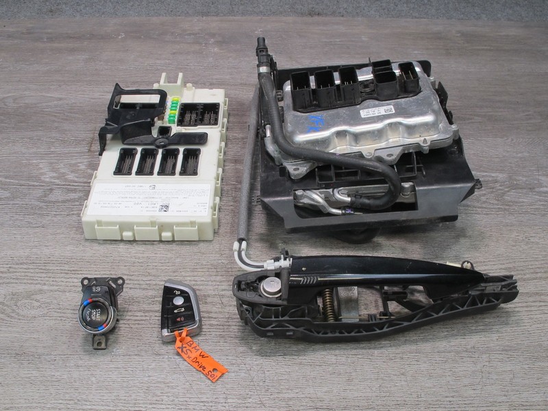 2014-2018 BMW F15 X5 4.4L N63 ENGINE ECU DME BCM BCU HANDLE START LOCK KEY SET