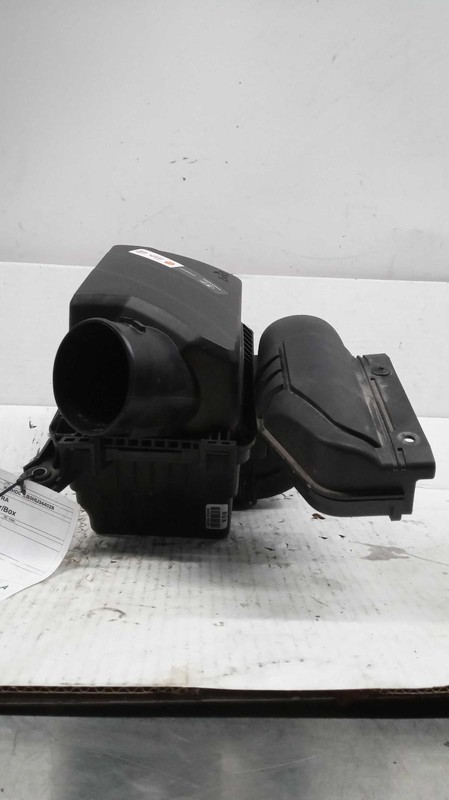 2017 Hyundai Elantra Air Cleaner Assembly OEM 1.6L 73K Miles - Used