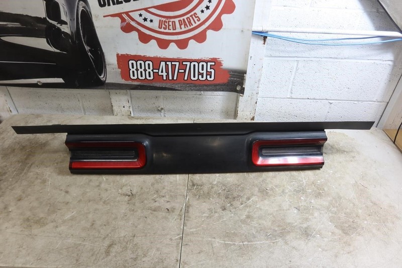 2015-2023 Dodge Challenger OEM Rear Center Trunk Tail Light Lamp 68195784