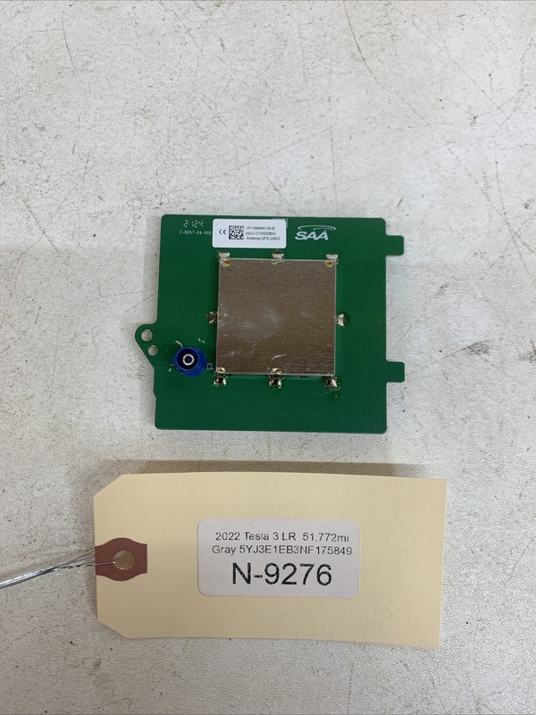 2017-2022 TESLA MODEL 3 GPS NAVIGATION ANTENNA MODULE GNSS UNIT OEM 9276 B133