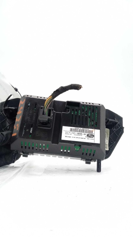 2017 Ford Escape Infotainment Display OEM Gold 90K Miles NJ25-24351-632104