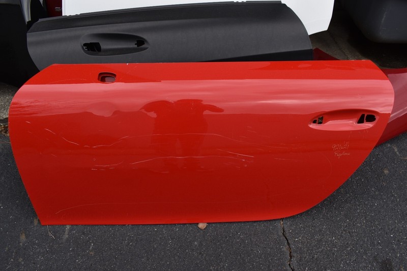 PORSCHE 718 CAYMAN S LEFT SIDE EXTERIOR DOOR FACTORY OEM