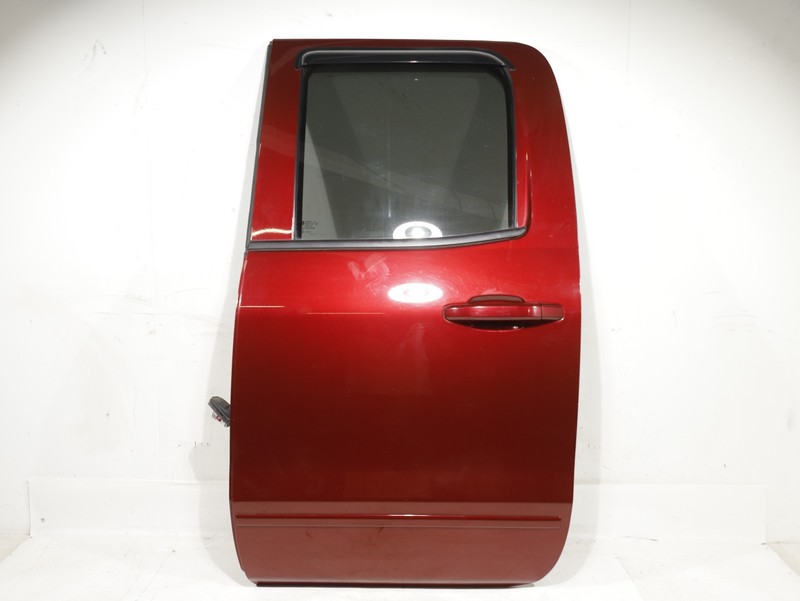 OEM 14-18 Chevy Silverado 1500 Rear Left COMPLETE Door Double Cab - Red WA405Y