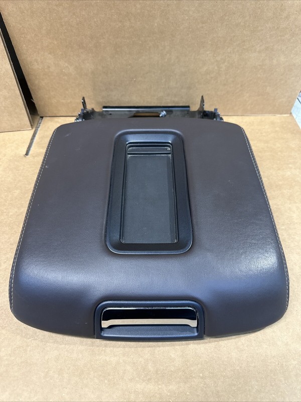 2015-2020 Tahoe Yukon Suburban Yukon XL Center Console Lid Arm rest Brown OEM