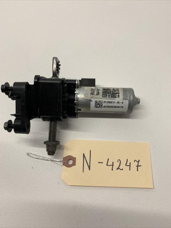 20-22 TESLA MODEL Y FRONT RH RIGHT PASSENGER SEAT ADJUSTER ADJUST MOTOR 4247 B25