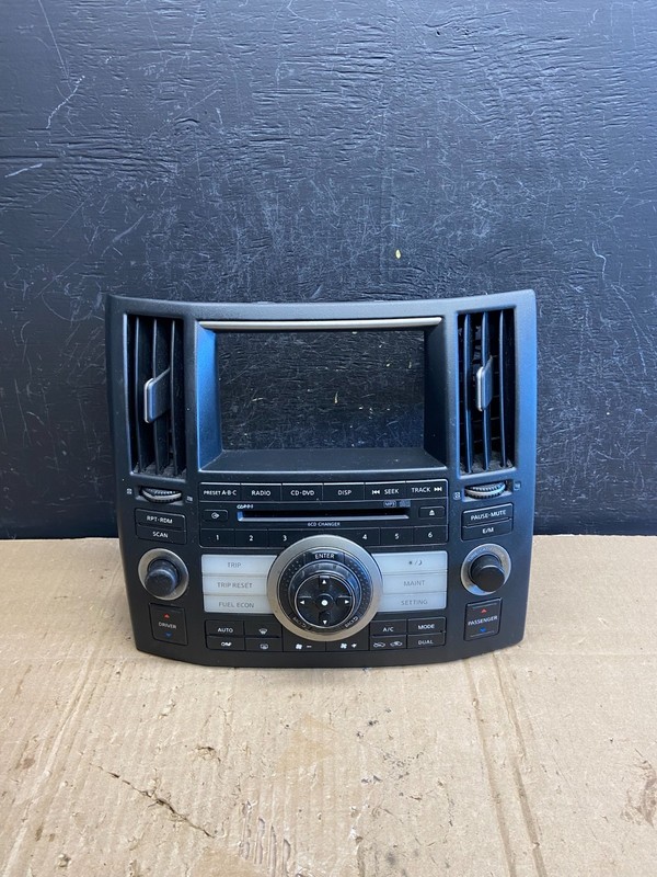 2006 - 2008 Infiniti FFX35 FX45 Radio Climate Control Panel Bezel AE1956 DG