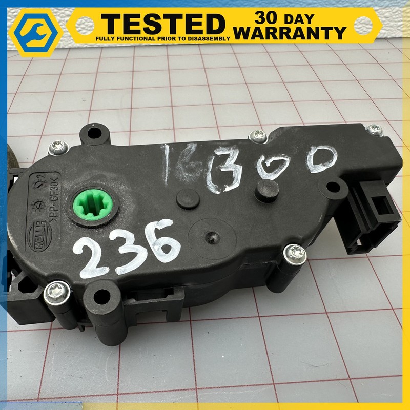 15-21 Mercedes C300 W205 Sedan REAR TRUNK LID LOCK LATCH ACTUATOR MOTOR OEM
