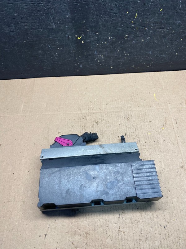 2007 to 2010 Audi Q7 Bose Radio Stereo Amplifier Amp OEM r6463 DG