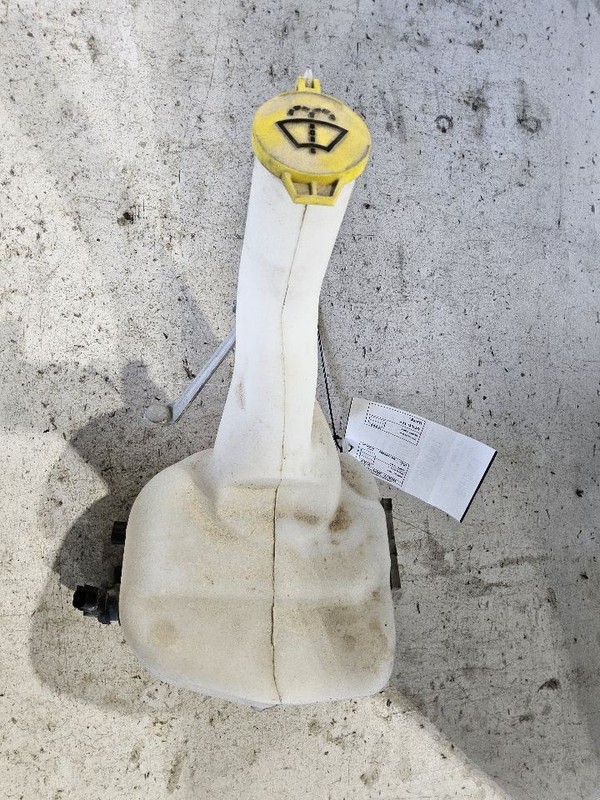 Wash Reservoir Fits 14-23 CHALLENGER 3420771