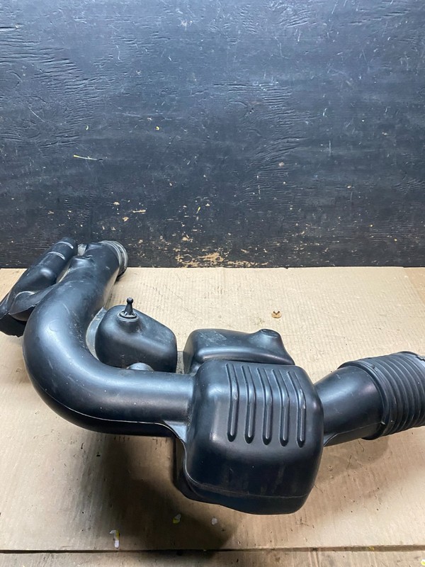 2011 - 2013 Dodge Durango 3.6L Resonator Air Intake Tube OEMu7736 DG