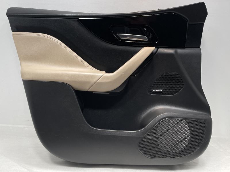 2017-2020 JAGUAR F-PACE LEFT FRONT DOOR TRIM PANEL BLACK/TAN TC:TR45 45K 45439