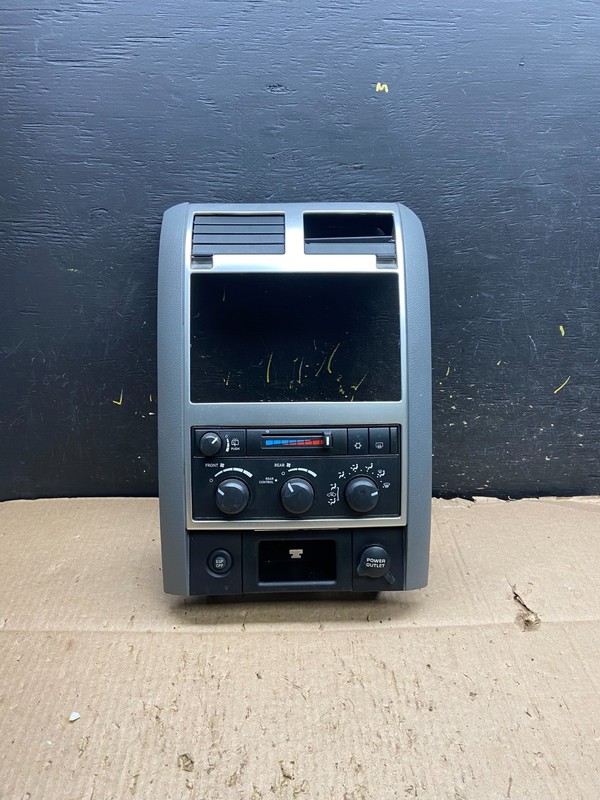 2005-2009 Dodge Durango Heat AC Climate Temperature Control Radio Bezel Y7794 DG