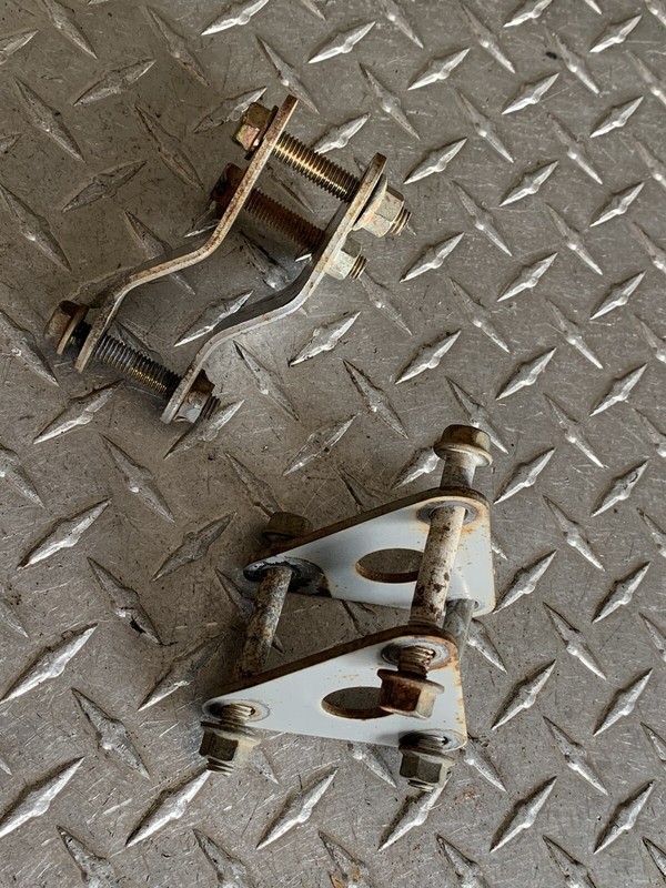 04 Kawasaki KLR 250 Engine Motor Mount Hanger Bracket Bolts Hardware KLR250