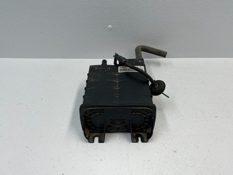 15 16 17 Ford Mustang Charcoal Fuel Vapor Canister Tank Unit 1487 OEM