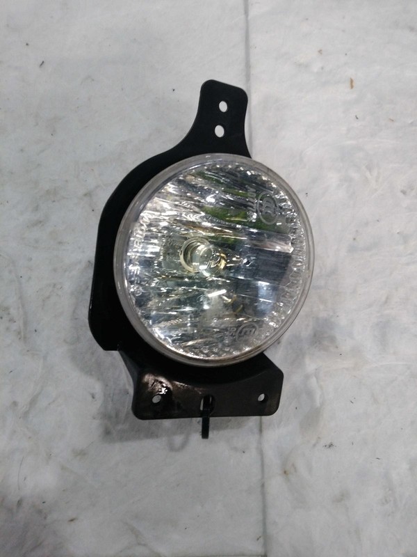 2018 Jeep Wrangler Right Fog Light Assembly OEM Silver 68081399AB 46K Miles