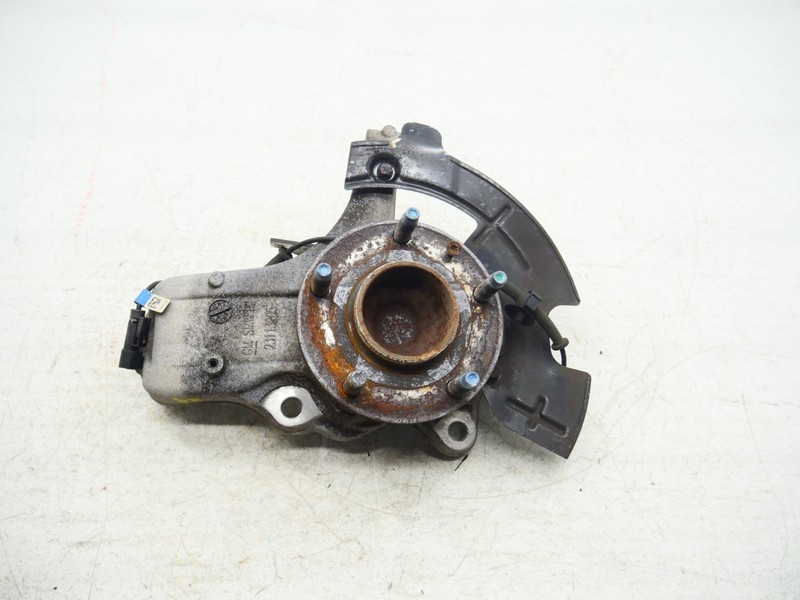 2014-2019 Chevrolet Corvette C7 Right Front Knuckle Hub Assembly RH 23113205 OEM