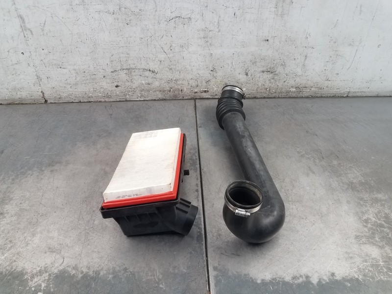 2006 Jeep Wrangler TJ LJ Rubicon 4x4 Air Filter Partial Housing #8672 B3