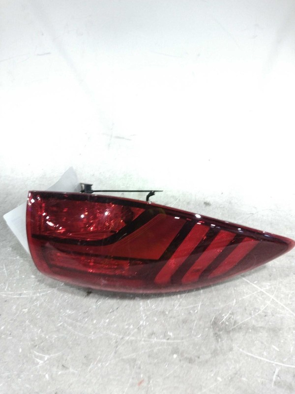 2019 Hyundai Tucson Left Blue Tail Light Assembly OEM 690988 46000 Miles