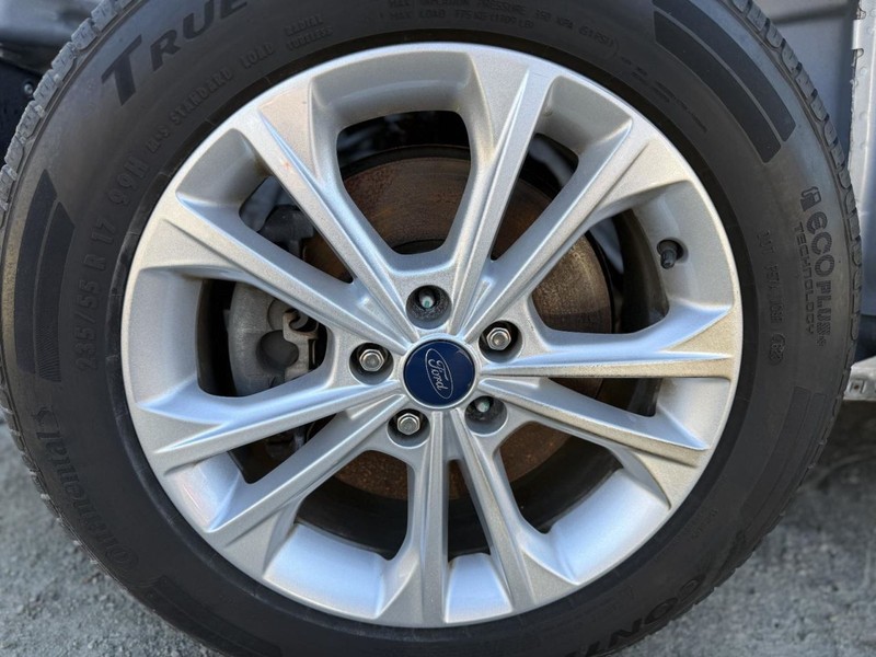 2017-2019 Ford Escape 17X7.5 Aluminum 5 Double Spoke Wheel Silver