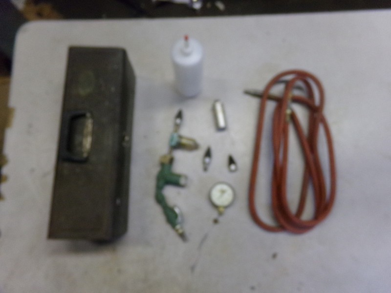 Union Tool Box with Wilson Pressure Gauge, Hose and Sprayer*FREE SHIPPING*