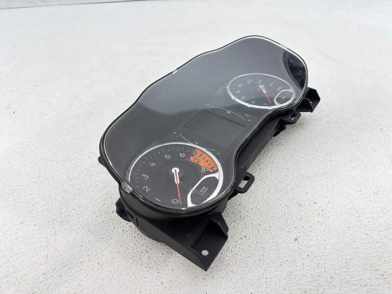 2018 Jeep Renegade Speedometer Tachometer Instrument Gauge Cluster Assembly OEM