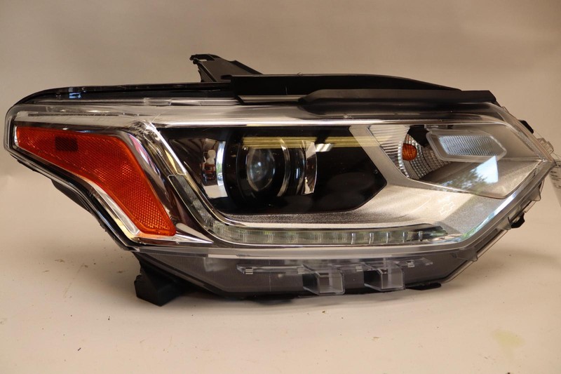 2019-2021 CHEVY TRAVERSE RIGHT PASSENGER SIDE HEADLIGHT HID XENON HEADLAMP OEM