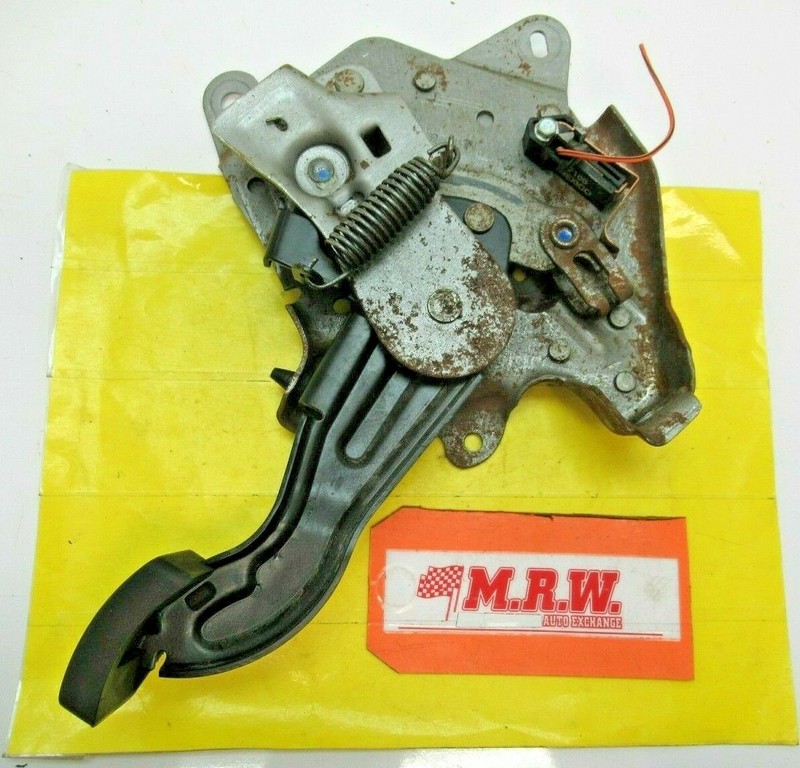 EMERGENCY BRAKE E BRAKE PUSH FOOT STOP FLOOR PEDAL PEDEL for 07 08 09 10 ACADIA
